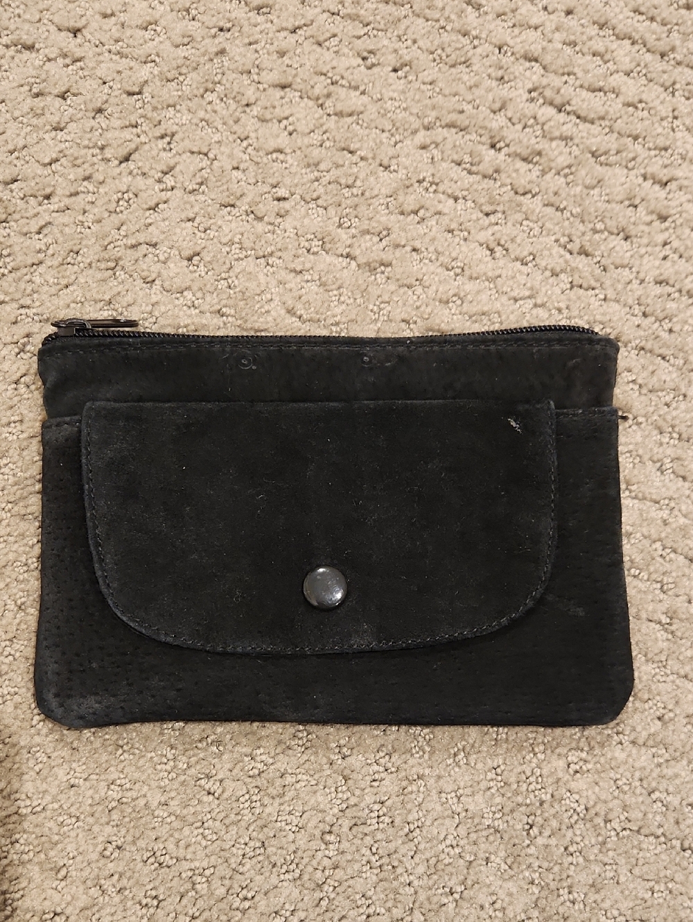 VIntage Black Leather Zip Wallet with Front Pocket.